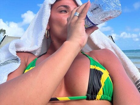 baddiejuu hübsche schöne foto