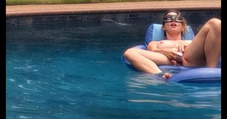 masquer aida nackt hübsche foto