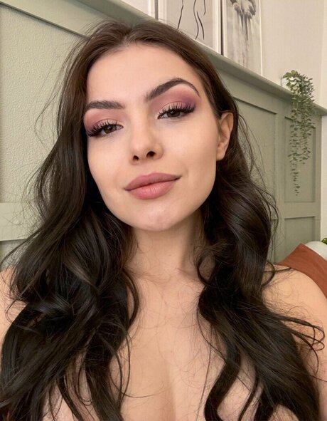 Calista Vixen kostenlose pornografische galerie