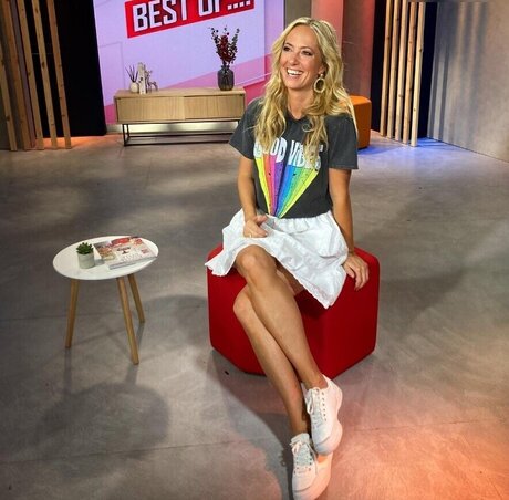 Angela Finger Erben porno schöne archiv