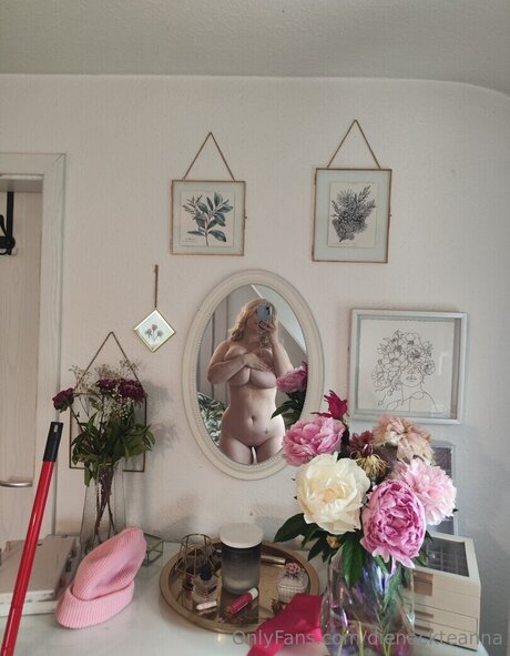 Dienaxkteanna nackt akt foto