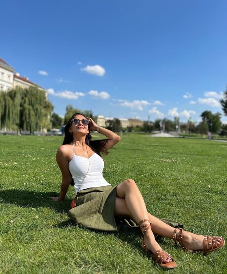 Anushka Sen model hd foto