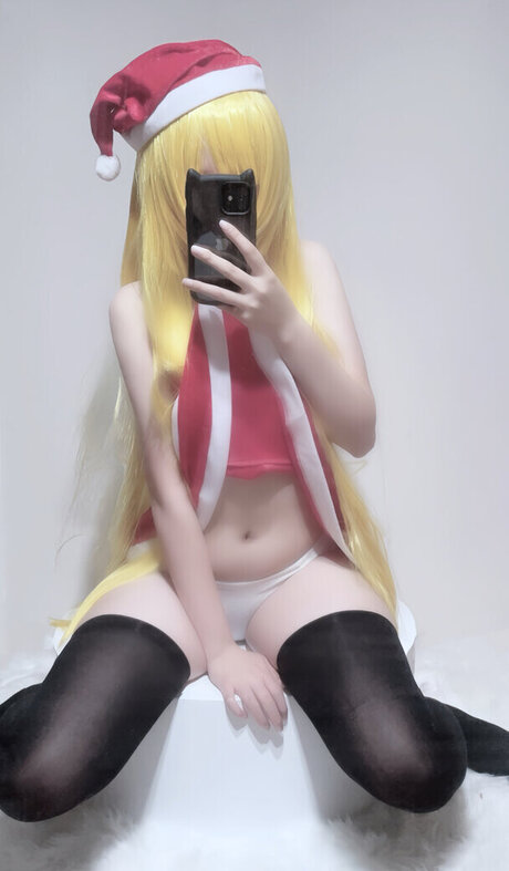 Loveyoukillyou schauspielerin sexy bilder