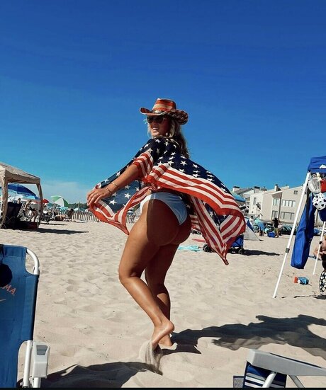 Maggie Kimberlin nackt hübsche galerie