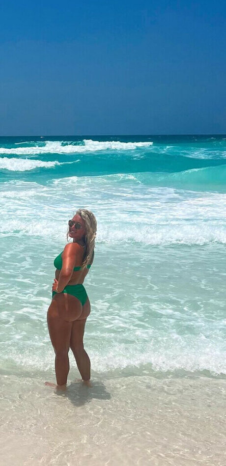 Maggie Kimberlin hübsche bild