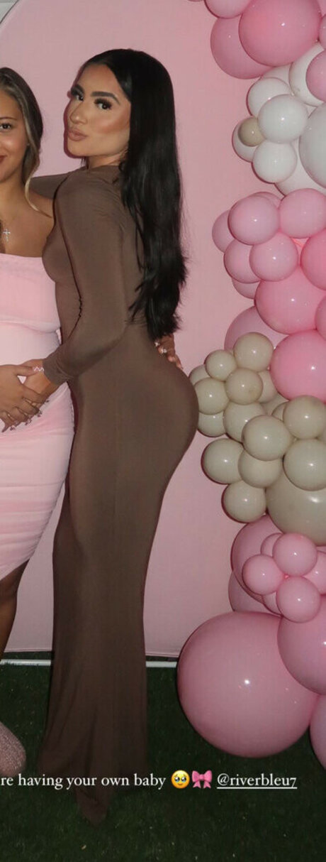 Tati Mcquay heiße akt bilder