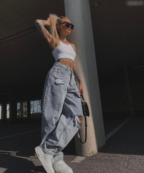 Carina mthrfckr kostenlose kunst galerie