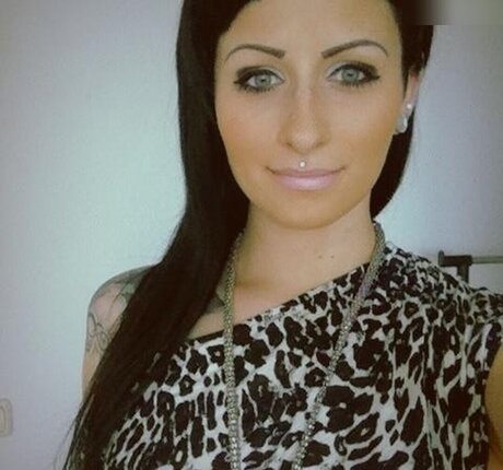 Wer ist das_ porno kunst foto