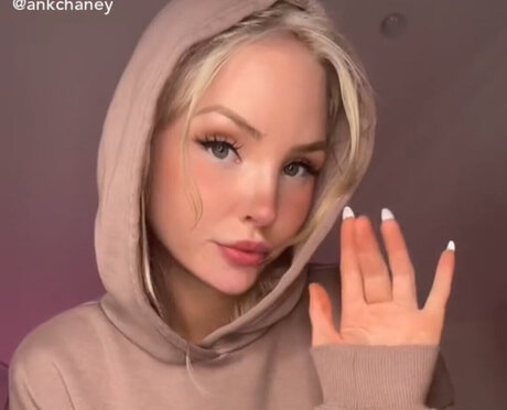 Wer ist das_ kunst erotische foto