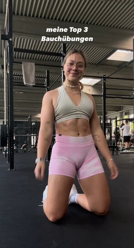 ladyboy kommt nur fans freie exklusive foto