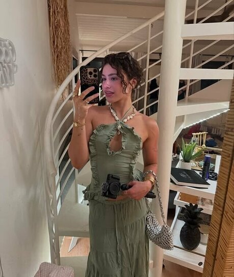 Thelatgirl porno freie galerie