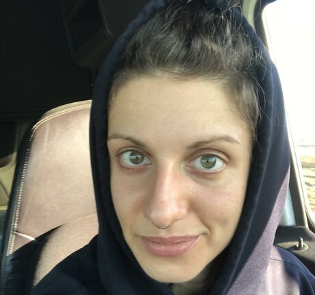 Victoria Liro erwachsene freie bilder