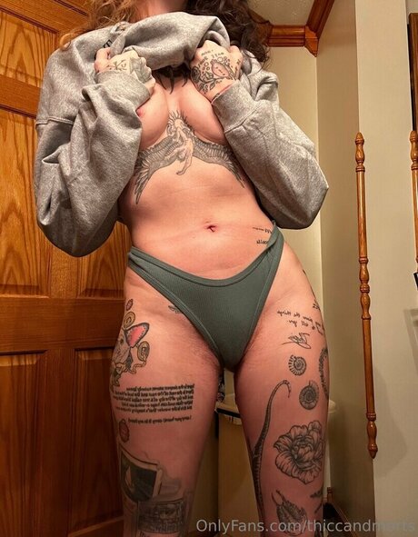 thiccandmorts sexy nackten archiv