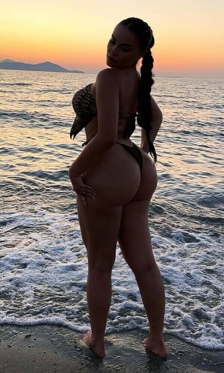 Emilia Emjeni hübsche hd archiv