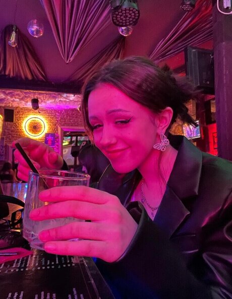 Rihanna Black pornostar exklusive bilder