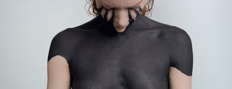 Britt Lower sexy kunst bilder