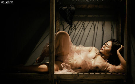 linny nguyen akt bilder