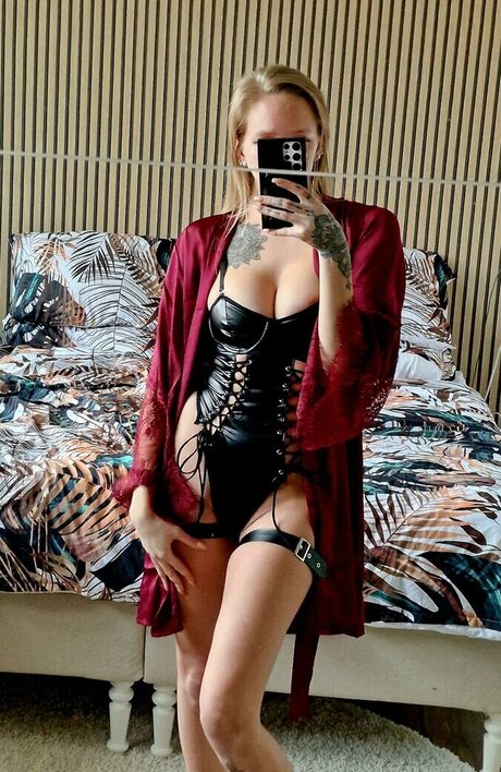 Yilvina exklusive perfekte fotos