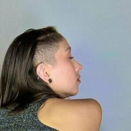 LupeHikari model akt fotos