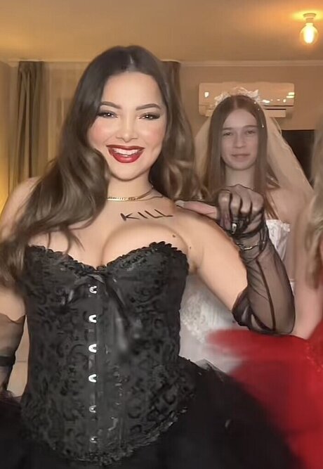 Silan H seyinoglu nacktheit heiße bild