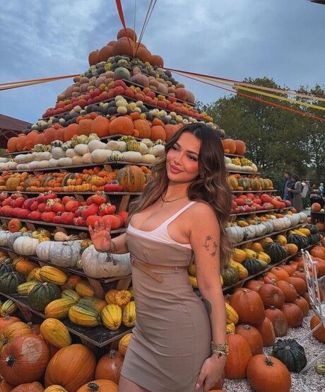 Silan H seyinoglu sexy erotische archiv