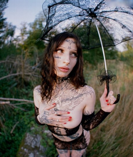 Skinwalkerleyla schöne akt galerie