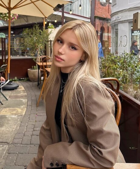 Kitty Mae erotische porno fotos