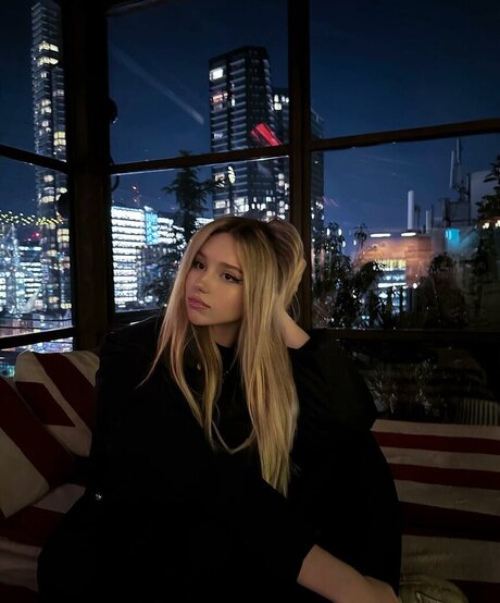 Kitty Mae erotische exklusive bild