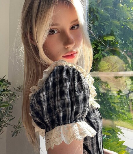 Kitty Mae perfekte hd bild