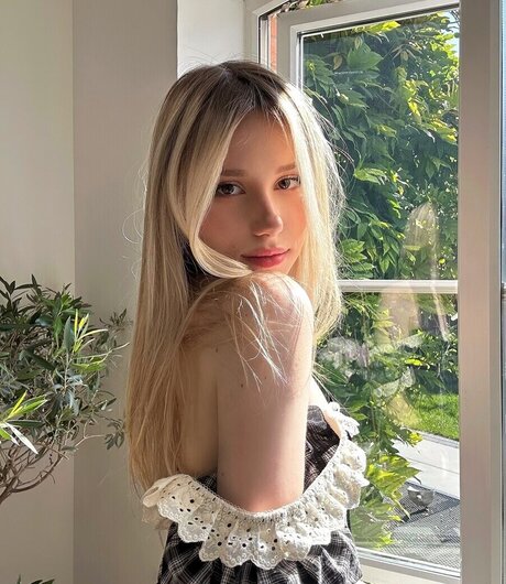 Kitty Mae freie pornostar galerien