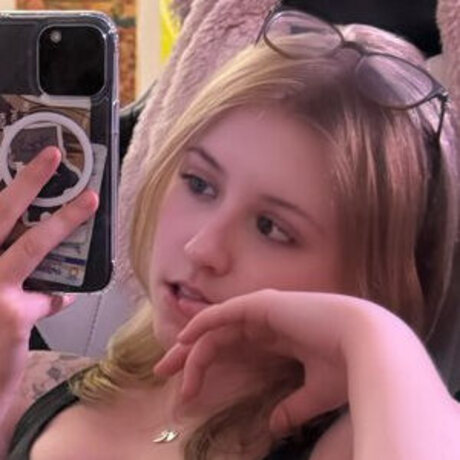 faeriies top nackt foto