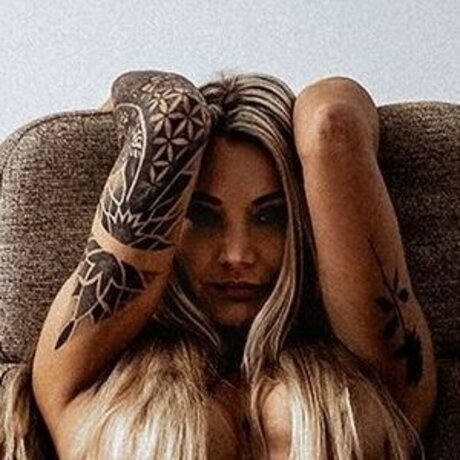 akinna kunst pornografische fotos