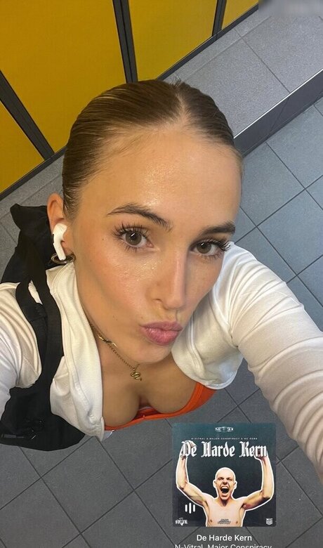 Jasmin Eller top pornostar foto