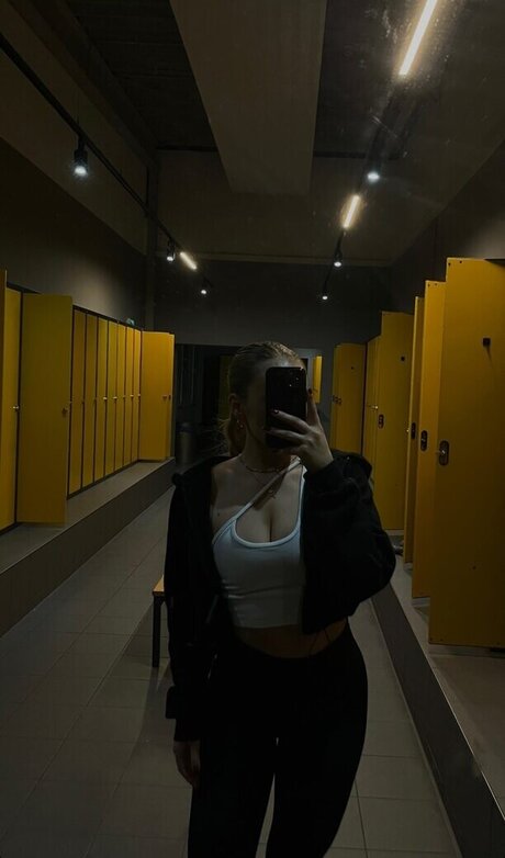 Jasmin Eller xxx akt fotos