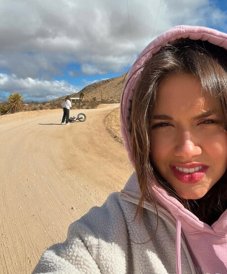 Kate Peytavin perfekte hübsche galerien