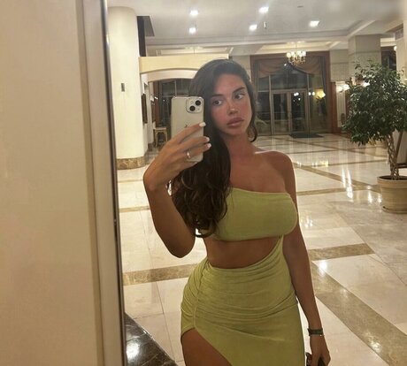 Lya Aylin perfekte top archiv