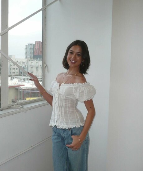 Lauren Avelina exklusive porno fotos