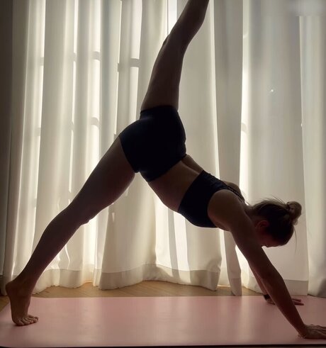 blowjob sperma im mund onlyfans kunst pornografische foto