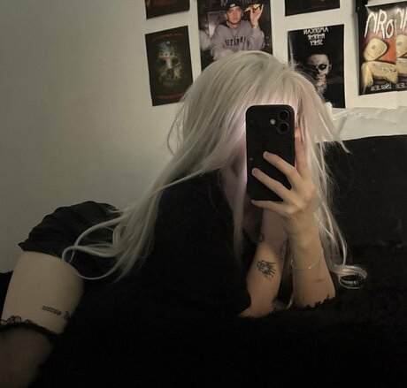 farryndoll top nackte galerie