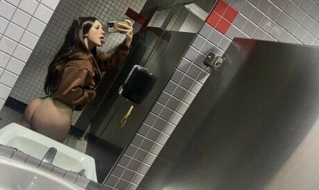 große rothaarige onlyfans erwachsene pornographische bilder