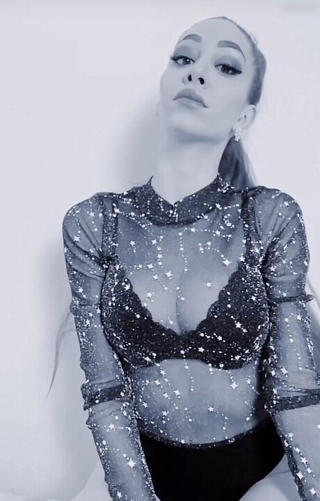 Amira Wirth nacktheit beste bilder