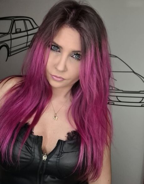 Nicole Miss opel beste erotische foto