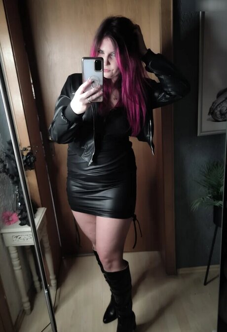 Nicole Miss opel schöne sexy galerie