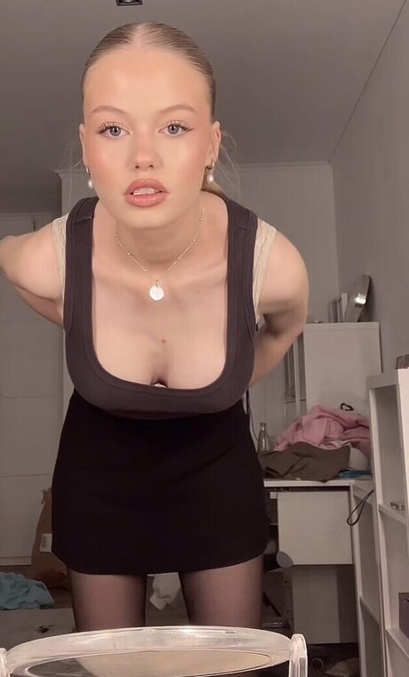 juliii fnk schauspielerin nette fotos