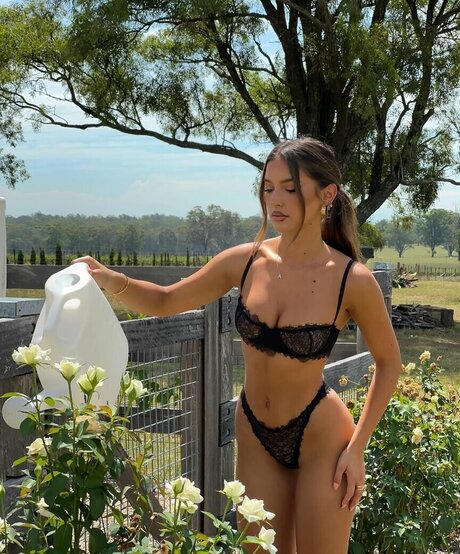 Ashleigh Menin heiße freie bilder