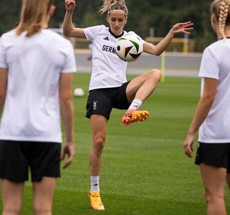 offene beine nur fans erwachsene hd foto