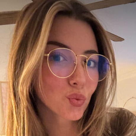 lylaaa banks nacktheit freie foto