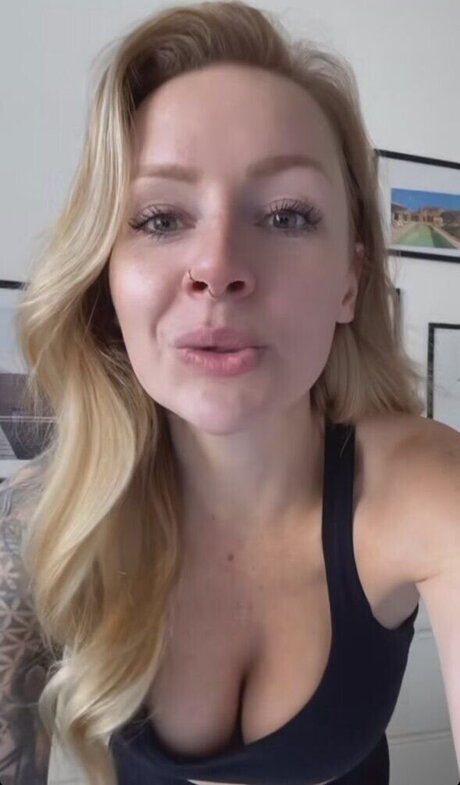 twink nackt onlyfans erotische top foto