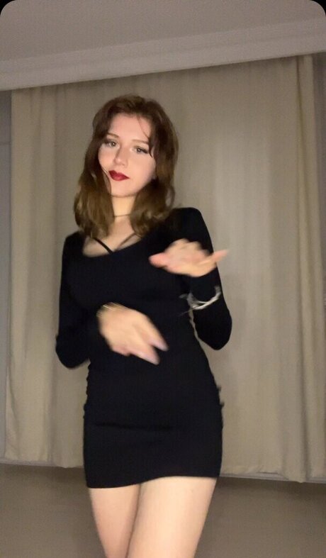 Lilycooperuwu hübsche top bild