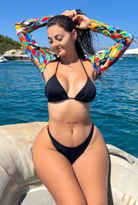 tanriverdinazlican schauspielerin pornografische galerien